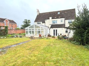 Photo 19- click for photo gallery